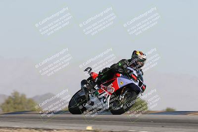 media/Dec-01-2025-Moto Forza (Mon) [[2daa91e15f]]/2-Intermediate Group/Session 2 Turn 9 Entry/